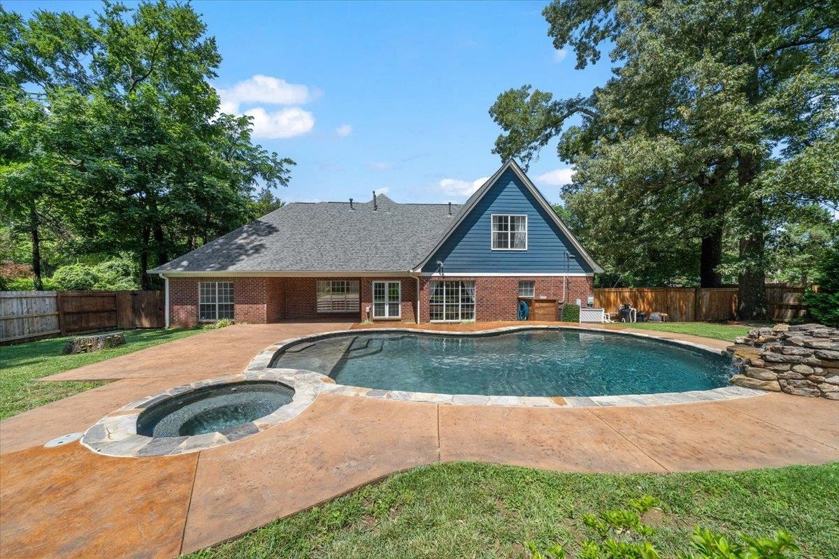 Bartlett, Tennessee 38135, United States, 4 Bedrooms Bedrooms, ,3 BathroomsBathrooms,Residential,Active,155913