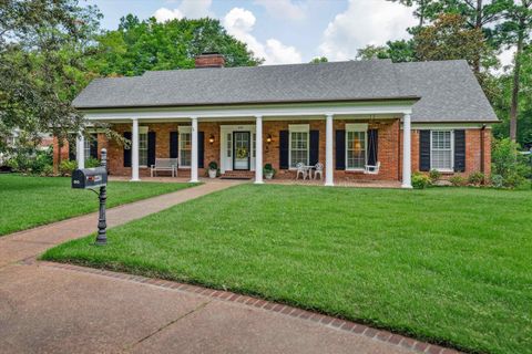 Photo of 2236 CROSS DR, Memphis, TN 38112 (MLS # 10200084)