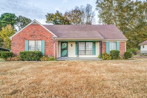 1529 PINECREST DR Memphis TN 38111