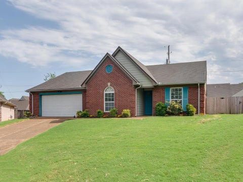 Photo of 1464 FARMYARD CV, Unincorporated, TN 38016 (MLS # 10229292)