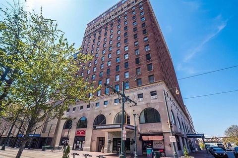 Photo of 109 N MAIN ST C-6 #C-6, Memphis, TN 38103 (MLS # 10209126)