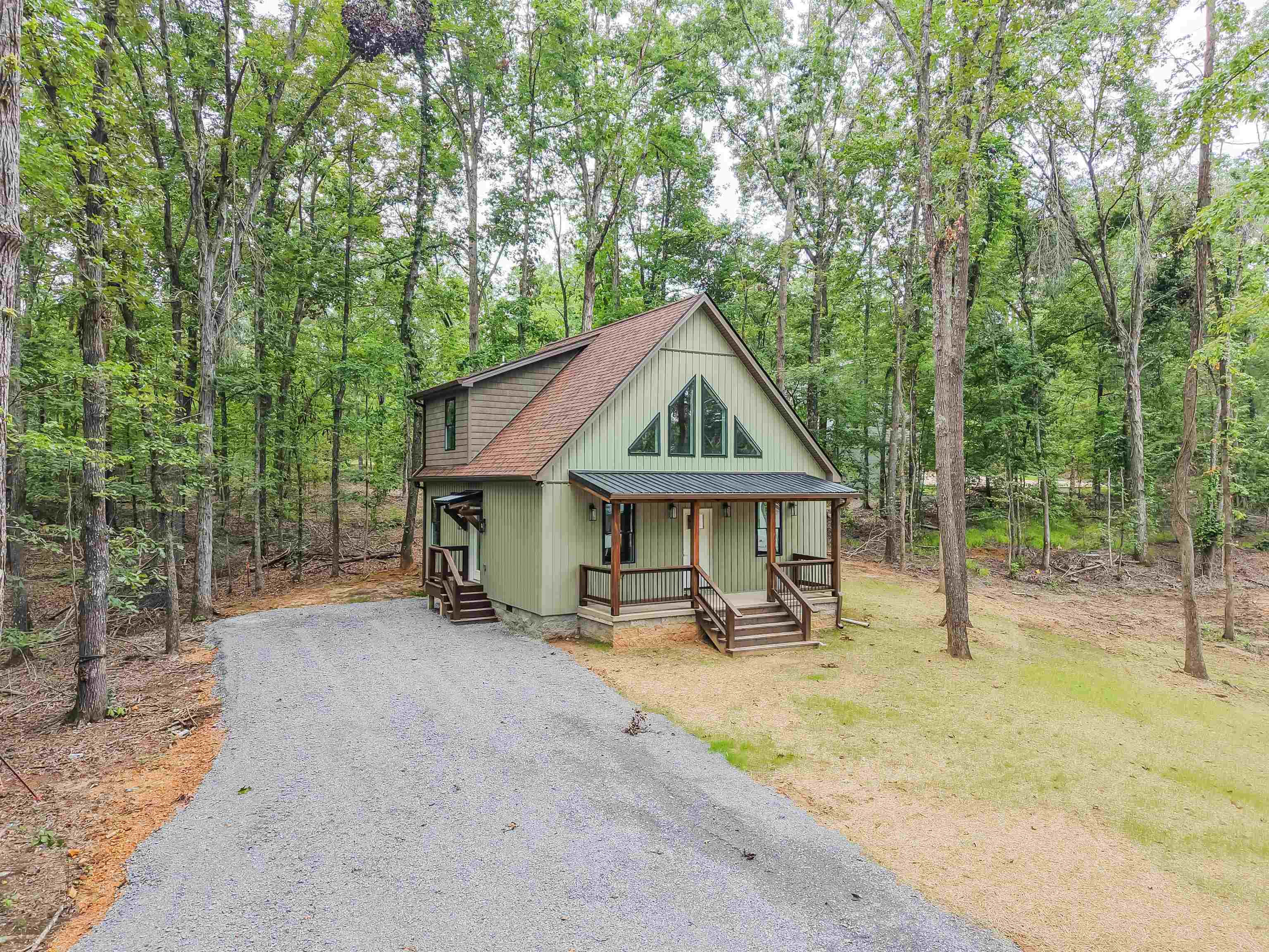 Photo 1 of 29 — 411 SLATE ROCK DR, Counce, TN 38326
