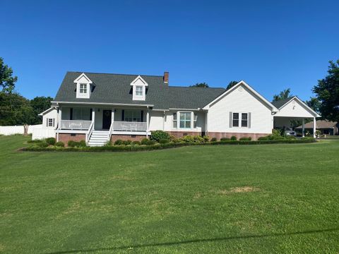 Photo of 115 SEQUOIA PL, Savannah, TN 38372 (MLS # 10212168)