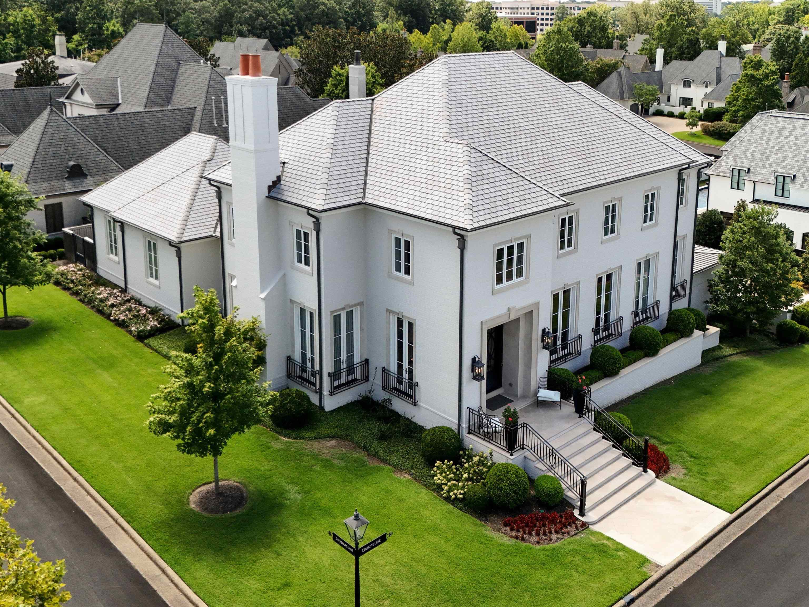 6211 DOVECOTE LN