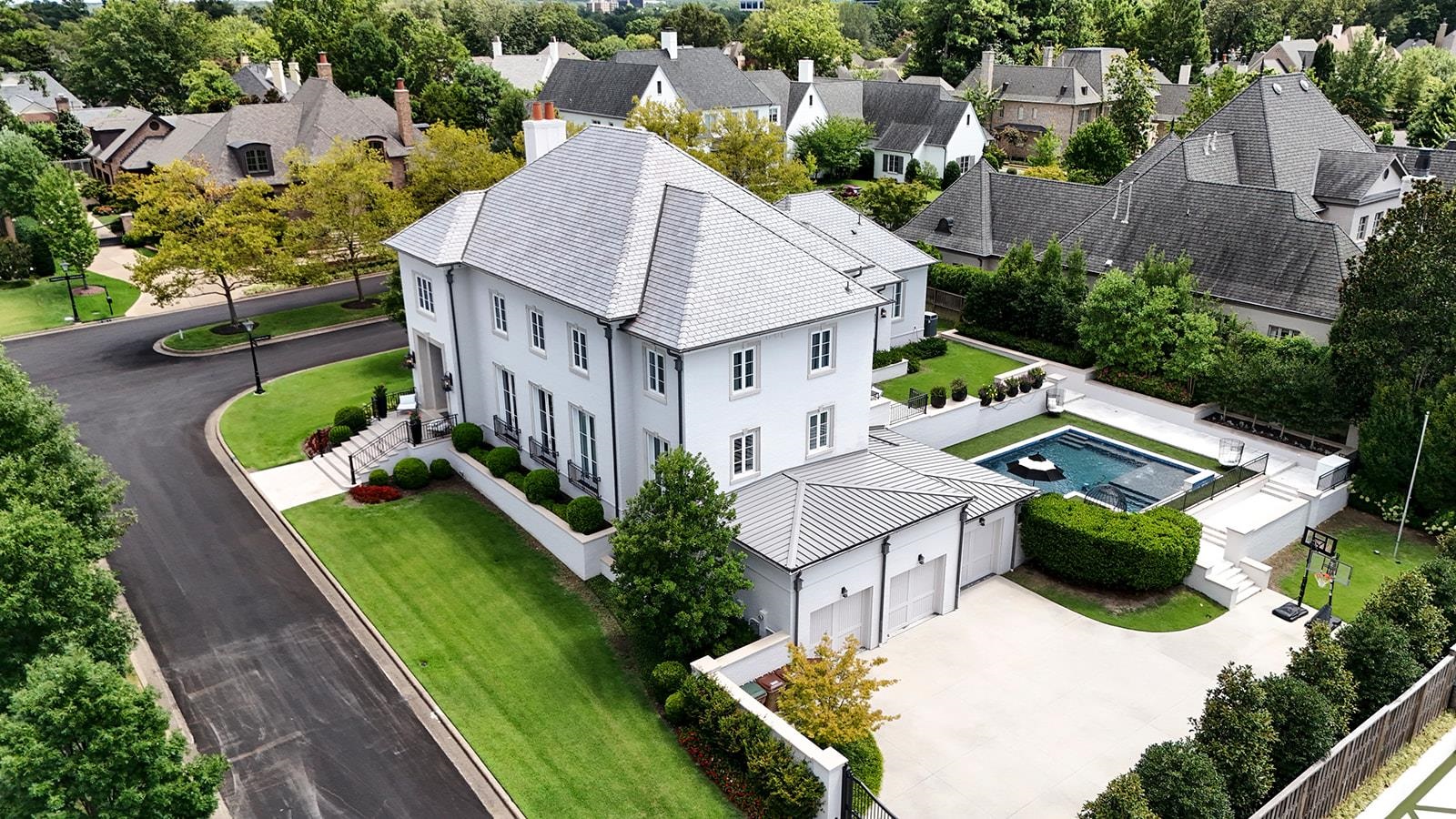 6211 DOVECOTE LN