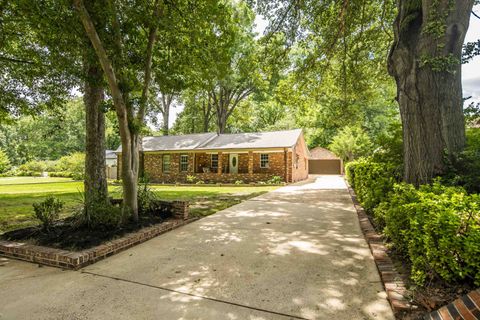 Photo of 3173 COURT ST, Bartlett, TN 38134 (MLS # 10226209)