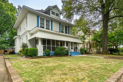 Photo of 1361 VINTON AVE, Memphis, TN 38104 (MLS # 10204674)