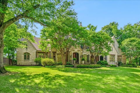 Photo of 637 W CLOVER DR, Memphis, TN 38120 (MLS # 10219962)