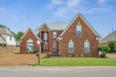 Photo of 8909 VILLAGE LAKE LN, Bartlett, TN 38002 (MLS # 10222231)