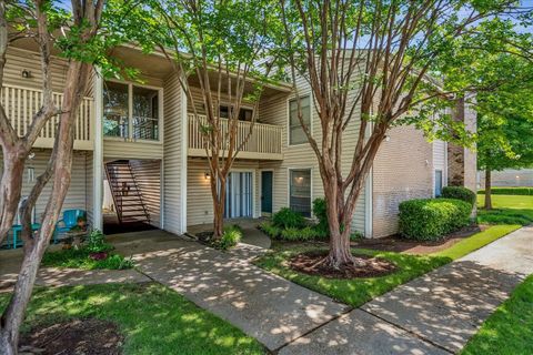Photo of 6719 MAJESTIC OAK PL 1 #1, Memphis, TN 38120 (MLS # 10221353)