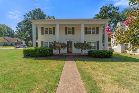 Photo of 7547 NESHOBA DR, Germantown, TN 38138 (MLS # 10230514)