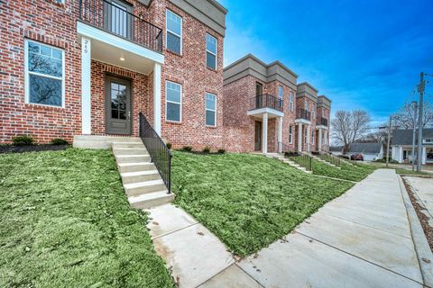 Photo of 260 E WASHINGTON AVE, Covington, TN 38019 (MLS # 10213183)