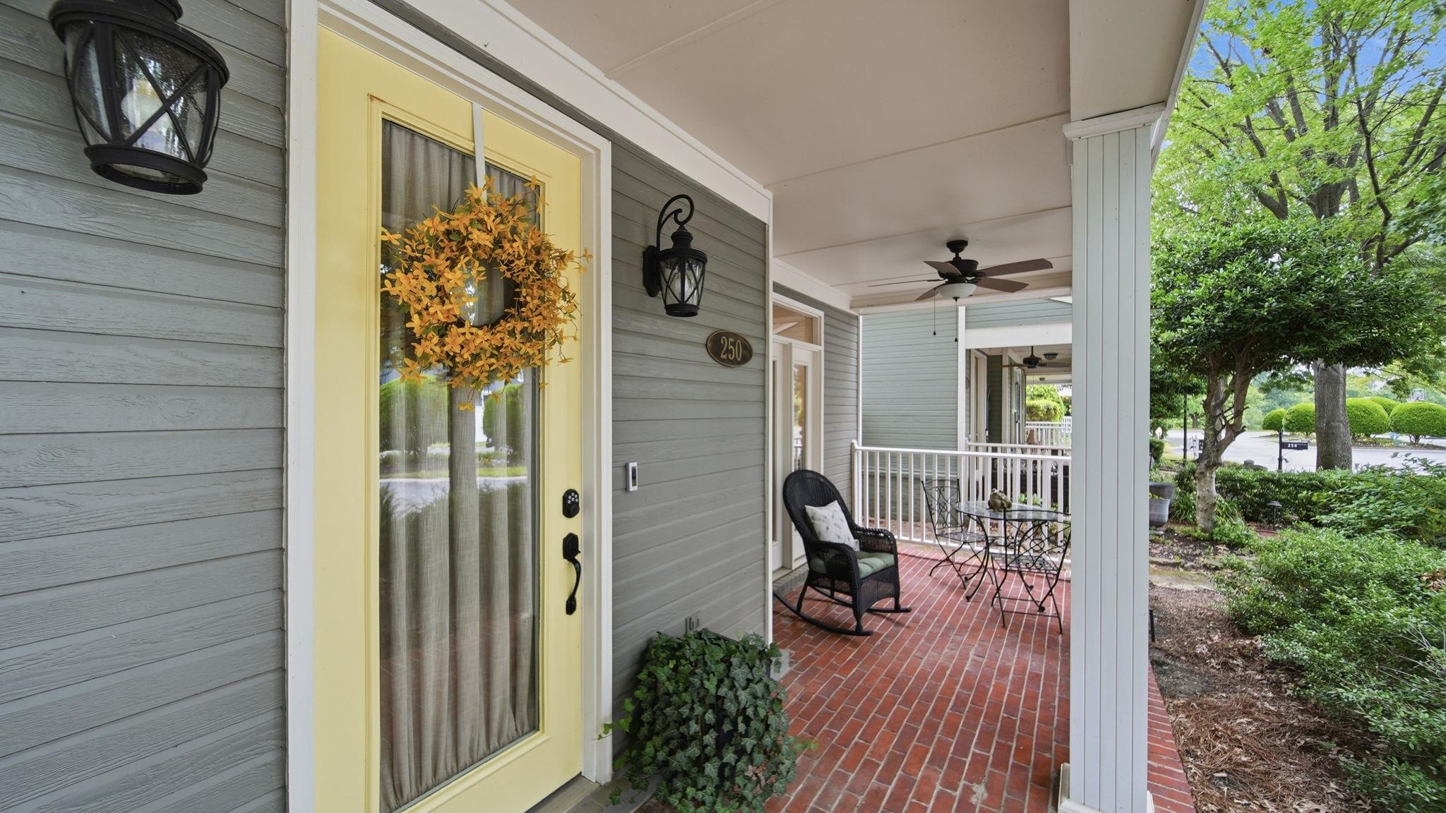 250 FLEETS ISLAND DR