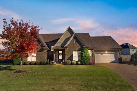 Photo of 65 BENTGRASS CV, Oakland, TN 38060 (MLS # 10209360)