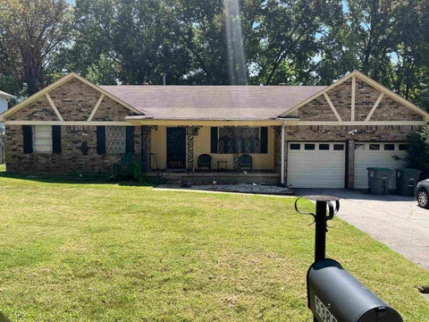 Photo of 5383 PATRICK HENRY DR, Memphis, TN 38134 (MLS # 10229355)