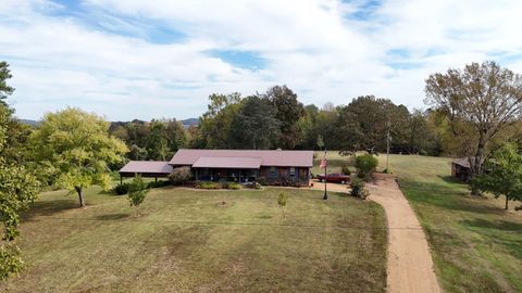 Photo of 2890 NANCE BEND RD, Clifton, TN 38425 (MLS # 10208475)