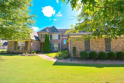 Photo of 9329 CIELO DR, Germantown, TN 38138 (MLS # 10207549)