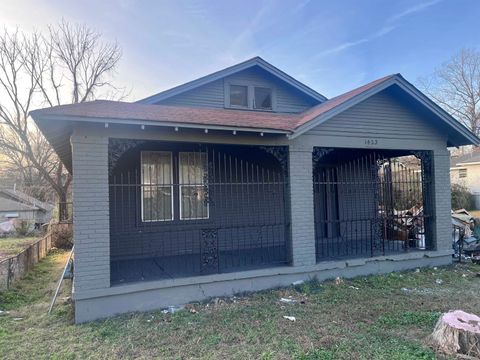 1423 S WILLETT ST Memphis TN 38106