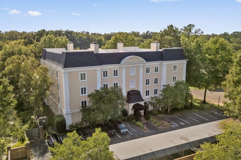 Photo of 1000 MURRAY HILL LN 101 #101, Memphis, TN 38120 (MLS # 10229420)