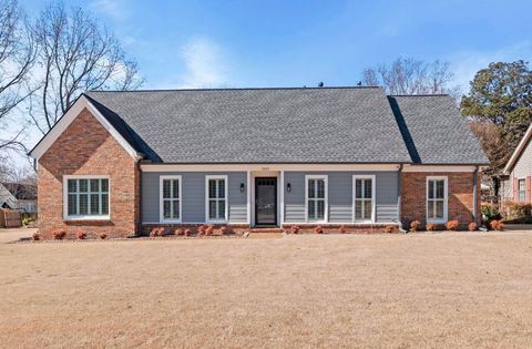 Photo of 2889 CORDIE LEE LN, Germantown, TN 38138 (MLS # 10214629)