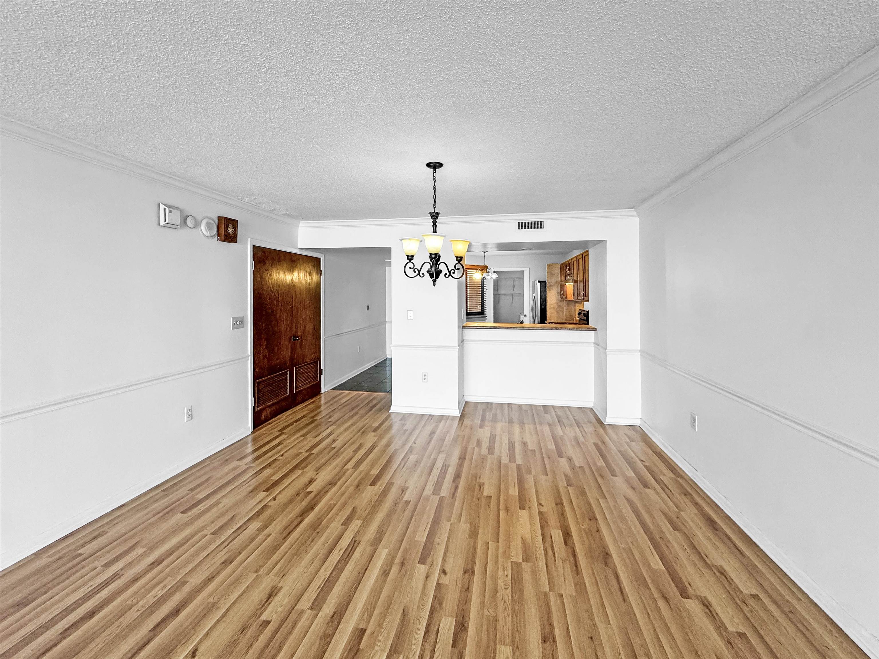 Memphis, Tennessee 38103, United States, 1 Bedroom Bedrooms, ,1 BathroomBathrooms,Residential,Active,212366