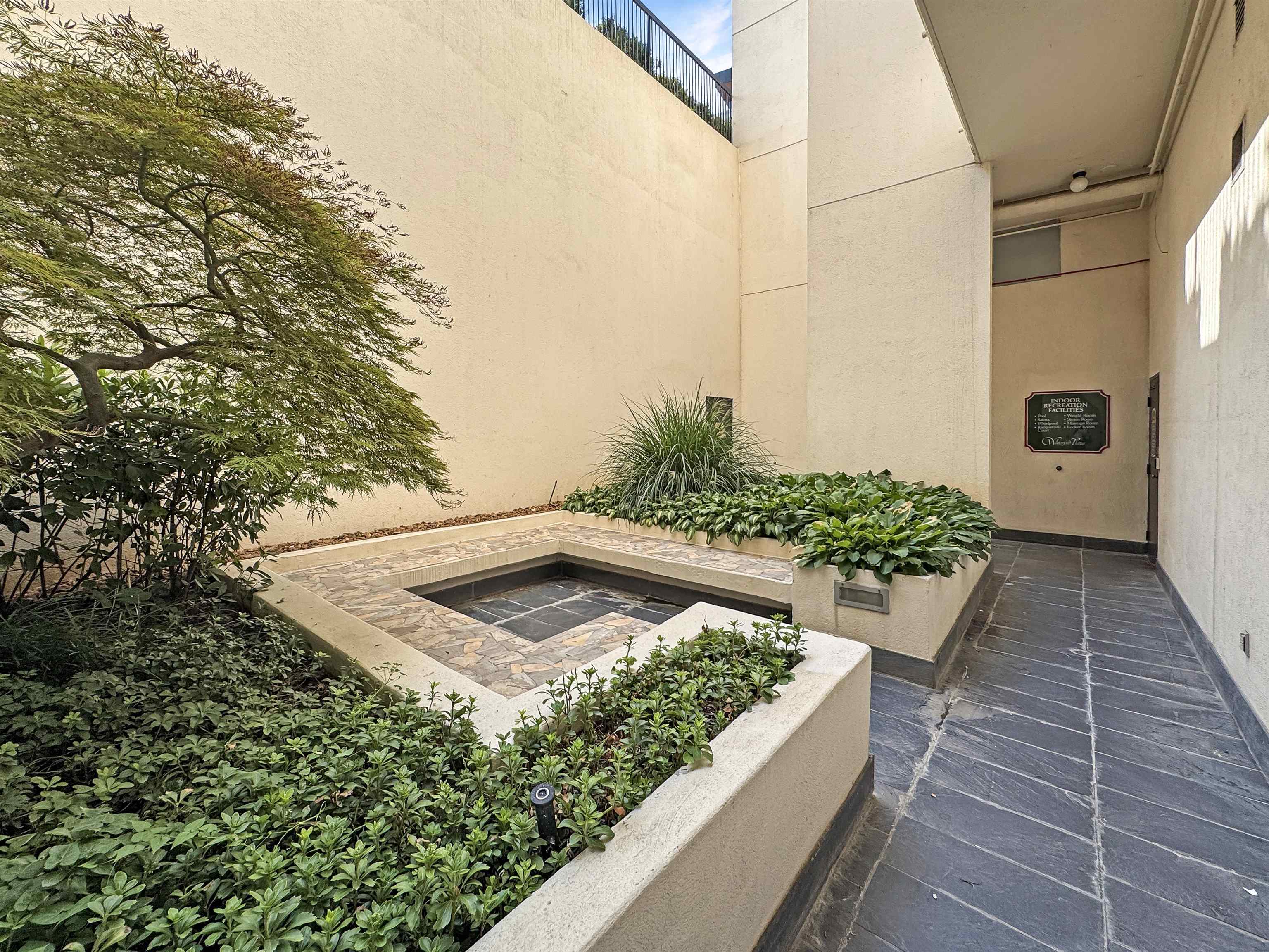 Memphis, Tennessee 38103, United States, 1 Bedroom Bedrooms, ,1 BathroomBathrooms,Residential,Active,212366