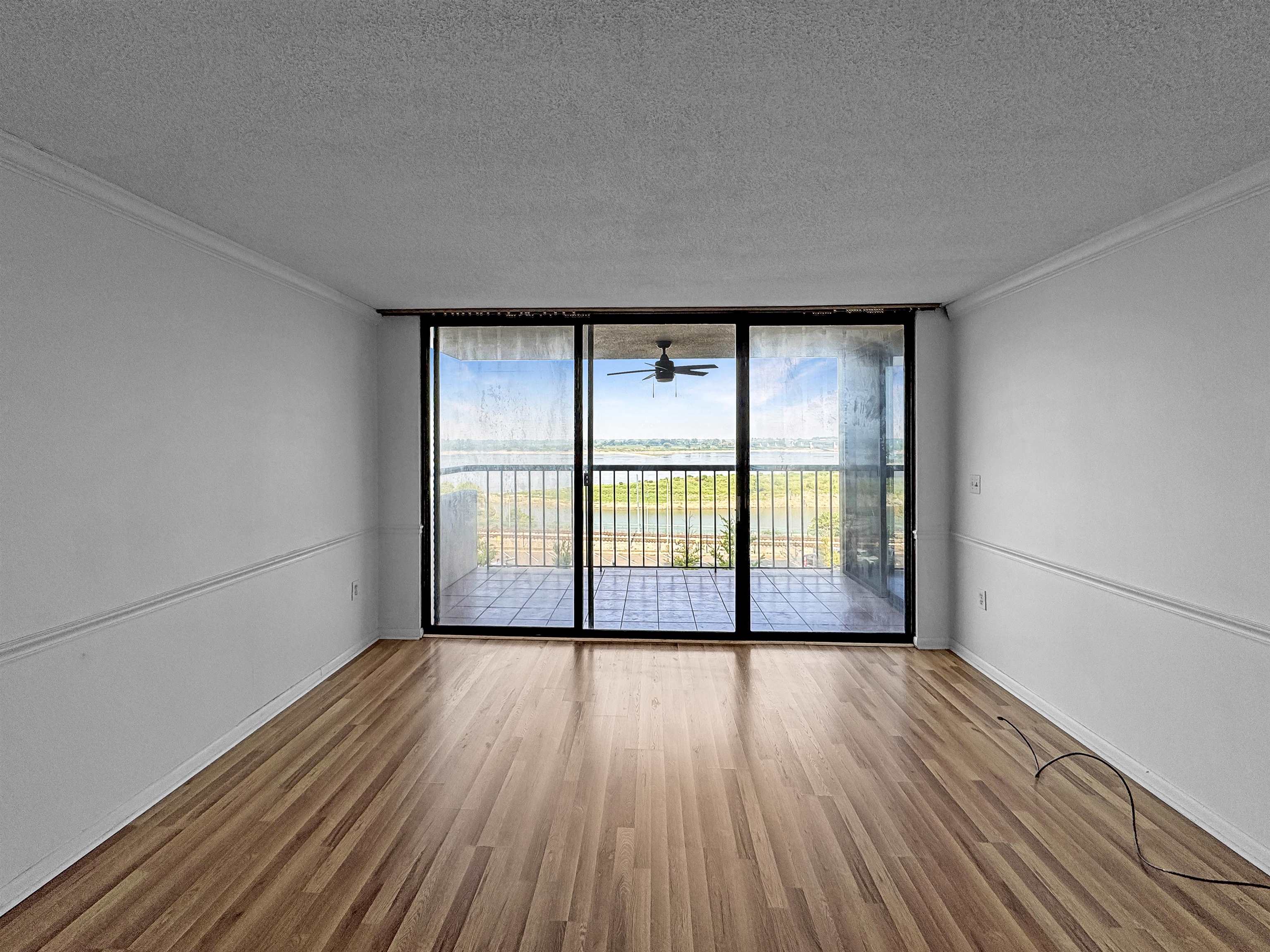 Memphis, Tennessee 38103, United States, 1 Bedroom Bedrooms, ,1 BathroomBathrooms,Residential,Active,212366