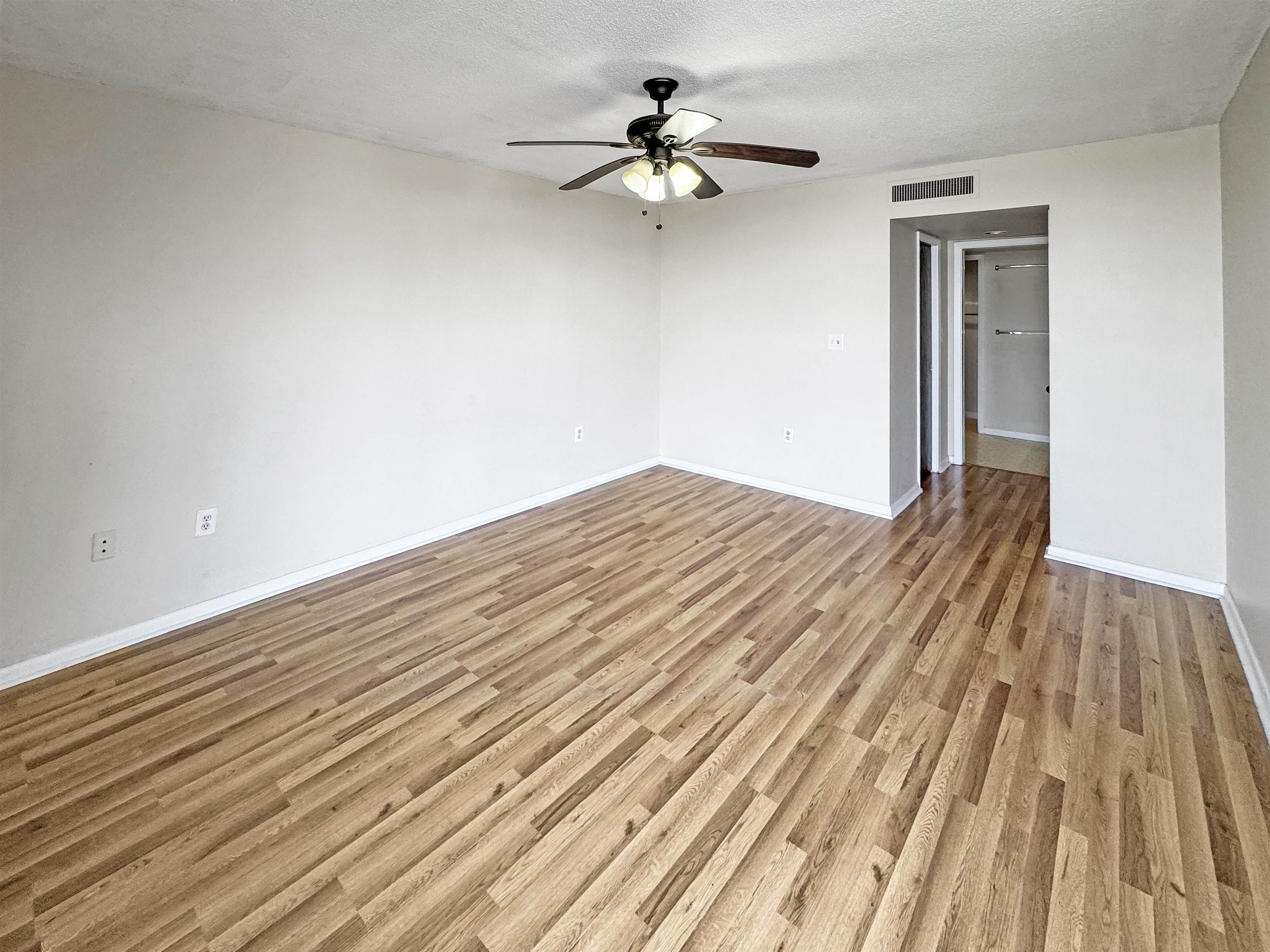 Memphis, Tennessee 38103, United States, 1 Bedroom Bedrooms, ,1 BathroomBathrooms,Residential,Active,212366