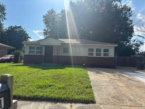 Photo of 3301 SUNRISE ST, Memphis, TN 38127 (MLS # 10233315)