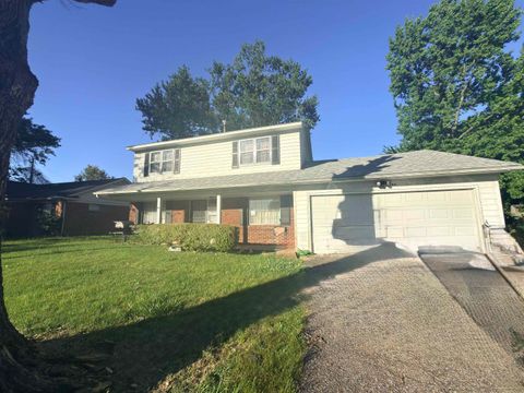 Photo of 4006 BERNADINE DR, Memphis, TN 38116 (MLS # 10221343)