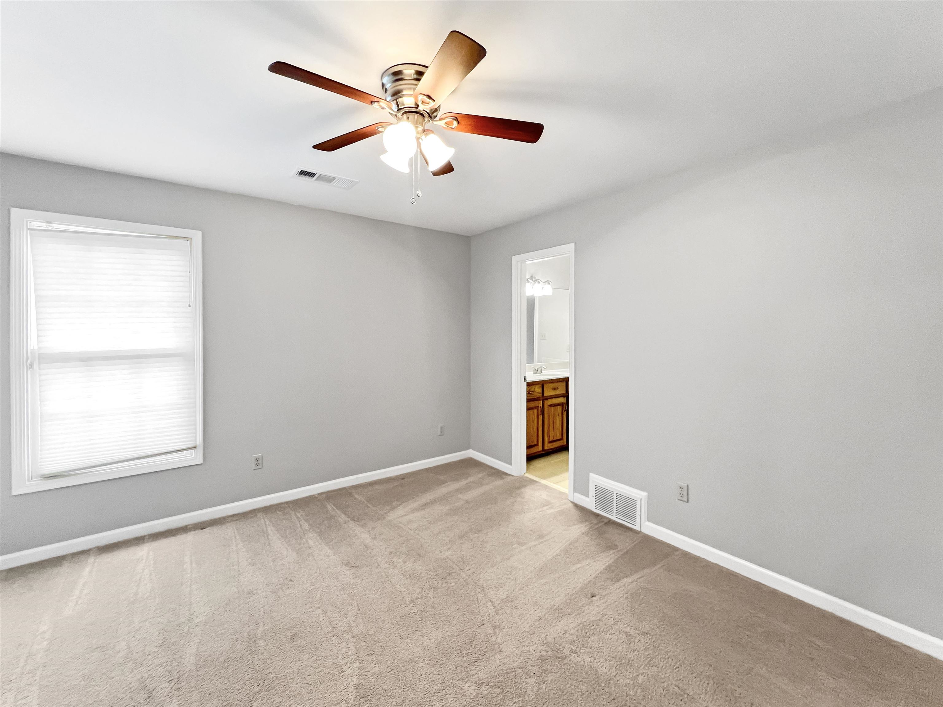 Collierville, Tennessee 38017, United States, 4 Bedrooms Bedrooms, ,4 BathroomsBathrooms,Residential,Active,63056