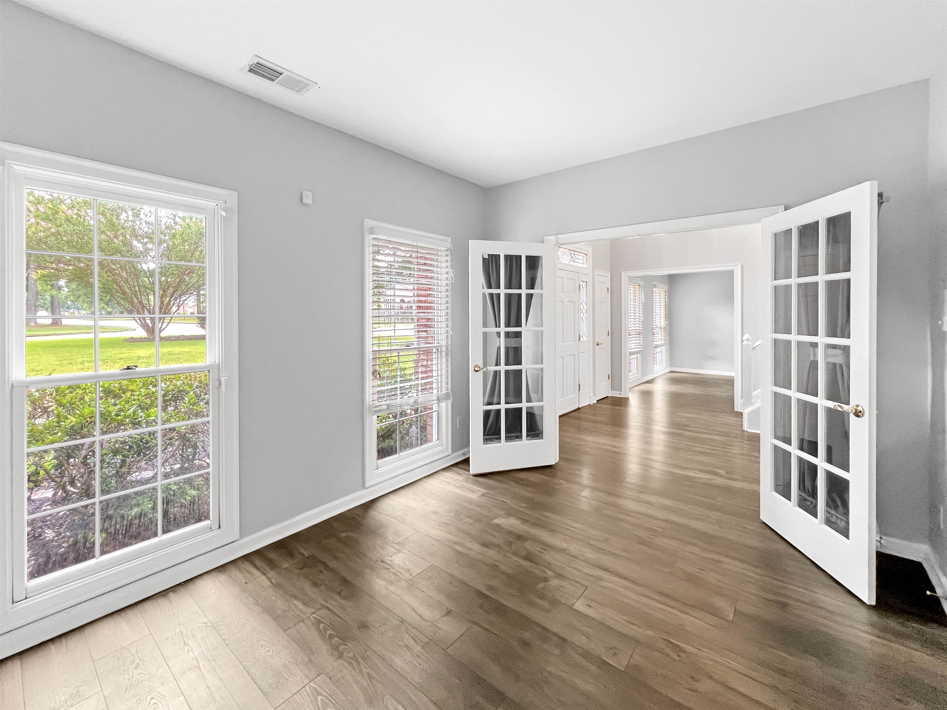 Collierville, Tennessee 38017, United States, 4 Bedrooms Bedrooms, ,4 BathroomsBathrooms,Residential,Active,63056