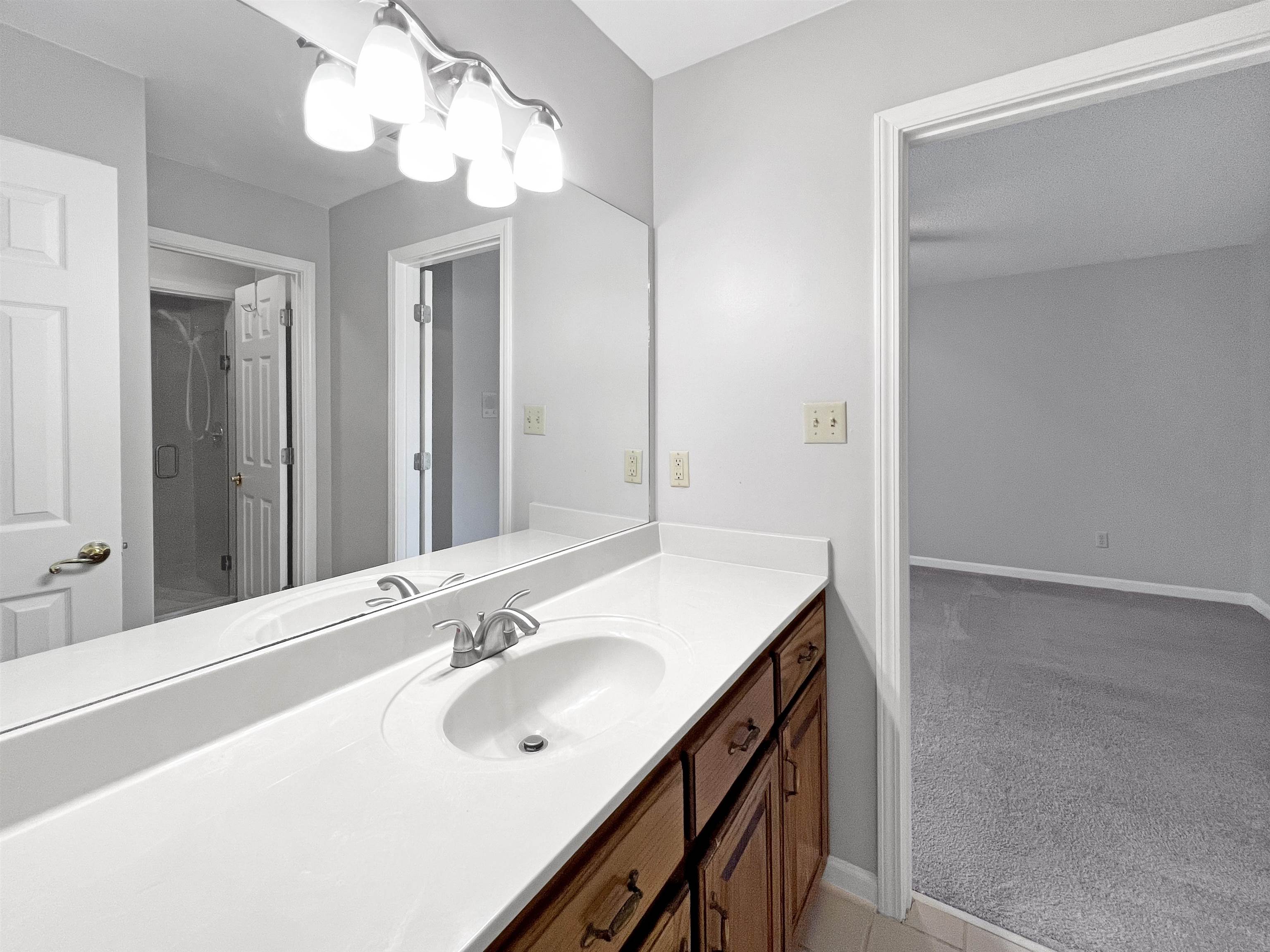 Collierville, Tennessee 38017, United States, 4 Bedrooms Bedrooms, ,4 BathroomsBathrooms,Residential,Active,63056