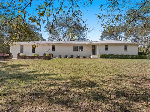 Photo of 41 COUNTY ROAD 409 RD, Rienzi, MS 38865 (MLS # 10208916)