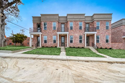 Photo of 212 E WASHINGTON AVE, Covington, TN 38019 (MLS # 10213170)