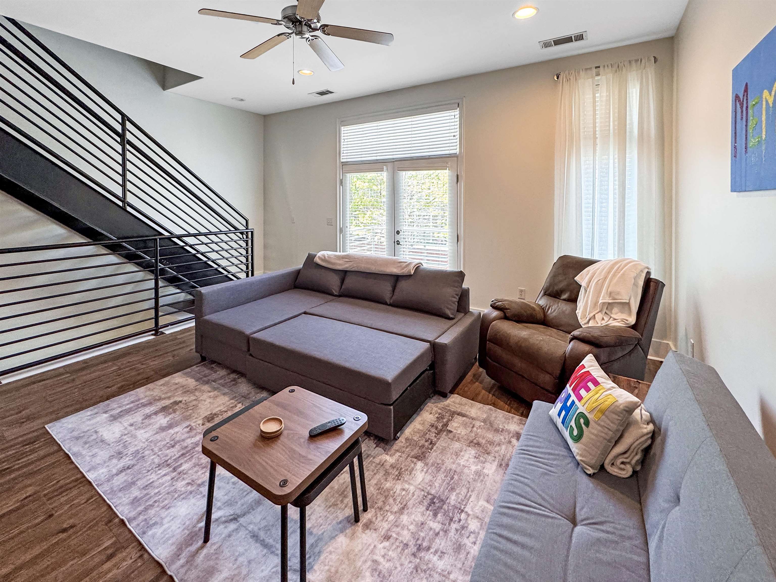 Memphis, Tennessee 38103, United States, 2 Bedrooms Bedrooms, ,3 BathroomsBathrooms,Residential,Active,111293