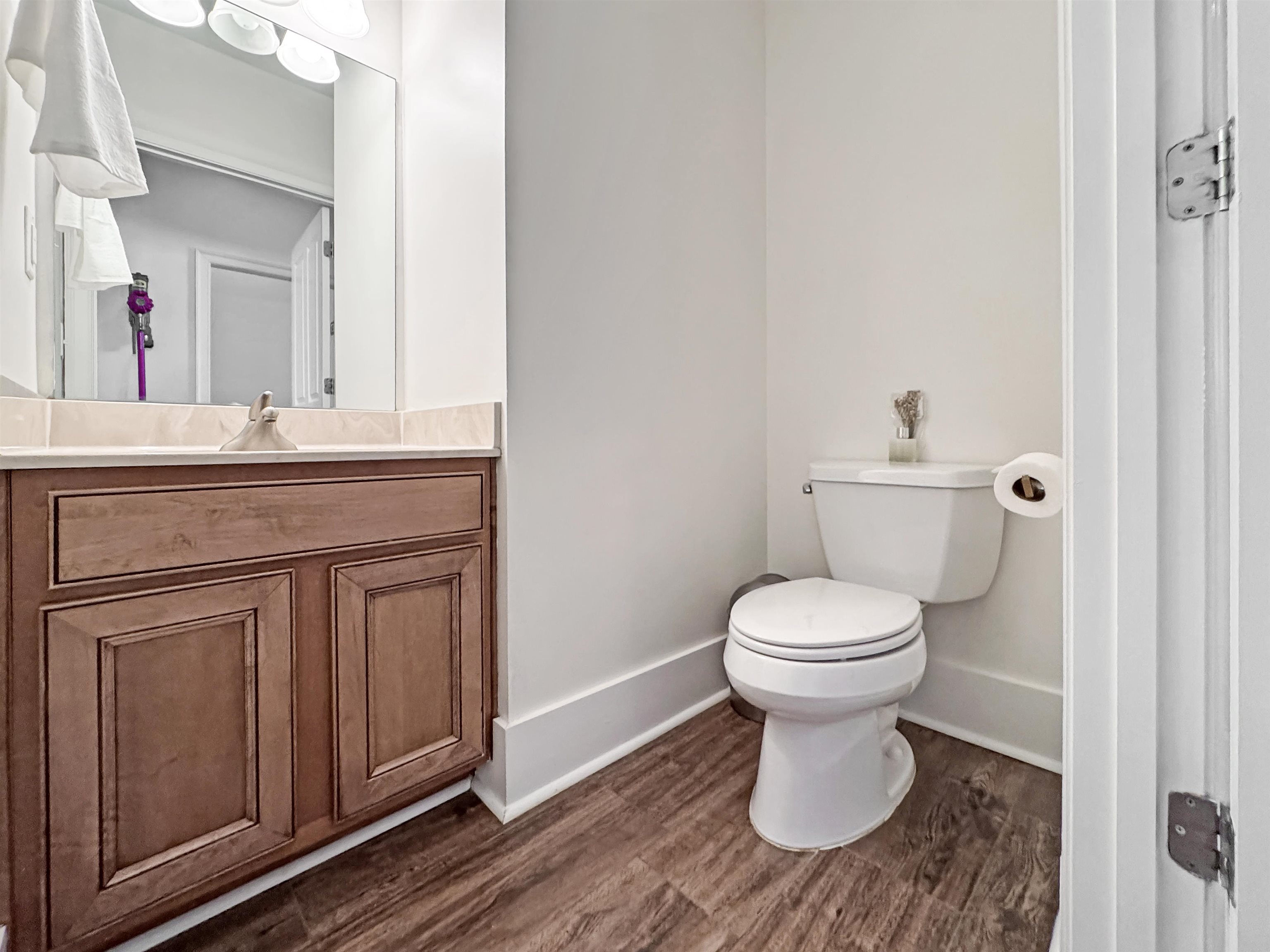 Memphis, Tennessee 38103, United States, 2 Bedrooms Bedrooms, ,3 BathroomsBathrooms,Residential,Active,111293