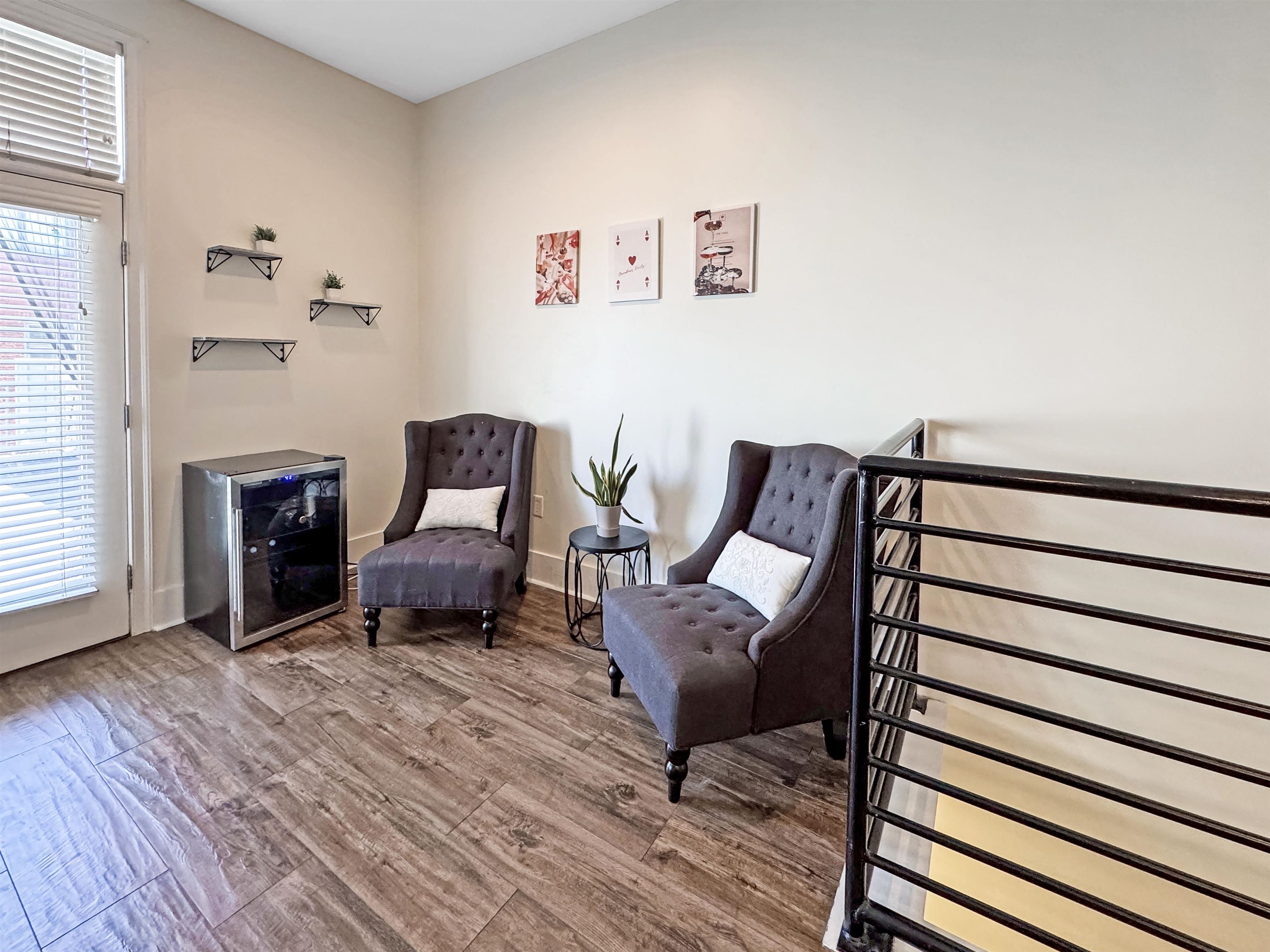 Memphis, Tennessee 38103, United States, 2 Bedrooms Bedrooms, ,3 BathroomsBathrooms,Residential,Active,111293