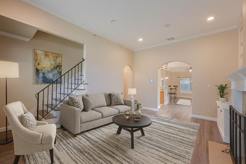 Photo of 5231 NEWTON OAK CIR, Memphis, TN 38117 (MLS # 10211555)