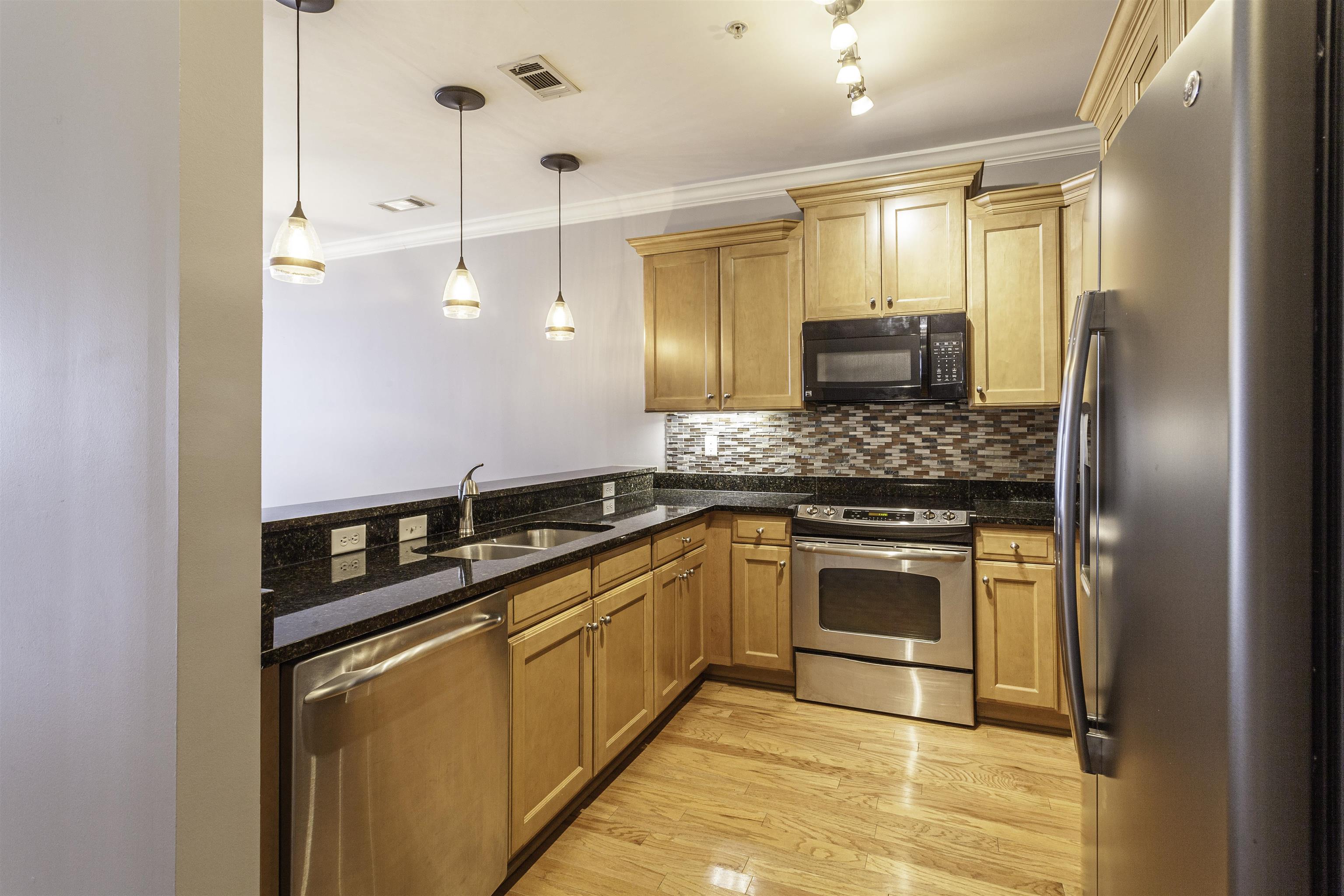 Photo 4 of 20 of 3520 CENTRAL AVE 209 townhome