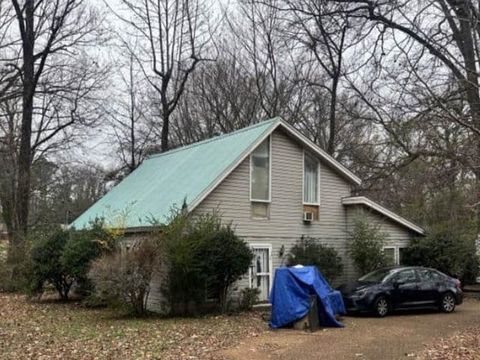 Photo of 3693 HERMITAGE DR, Memphis, TN 38116 (MLS # 10214915)