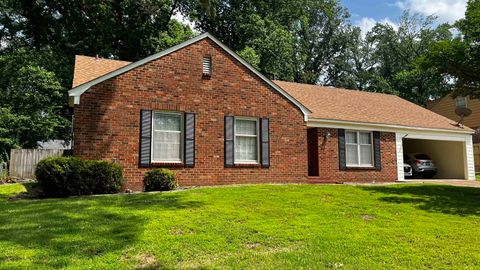 Single Family Residence in Memphis TN 3122 KIRKCALDY RD.jpg