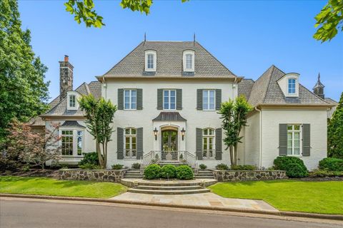 Photo of 6139 DOVECOTE LN, Memphis, TN 38120 (MLS # 10221707)
