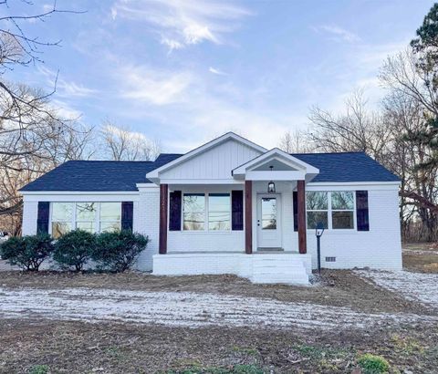 Photo of 1321 59 HWY W, Covington, TN 38019 (MLS # 10212081)