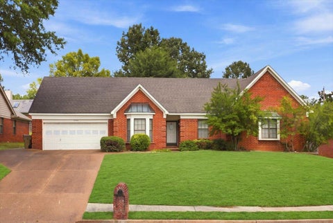 Photo of 8590 S RHONDA CIR, Memphis, TN 38018 (MLS # 10229234)