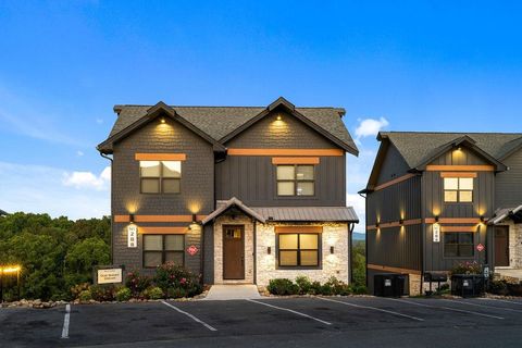 Photo of 288 RAMBLING CREEK WAY Lot 79R #Lot 79R, Sevierville, TN 37862 (MLS # 10219668)