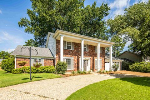 Photo of 1487 POPLAR ESTATES PKY, Germantown, TN 38138 (MLS # 10225688)