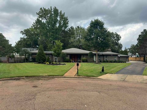 Photo of 1700 NESHOBA CV, Germantown, TN 38138 (MLS # 10226787)