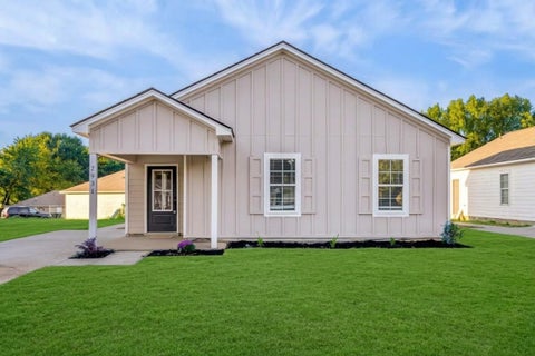 Photo of 2931 LAKE PARK RD, Memphis, TN 38127 (MLS # 10231689)