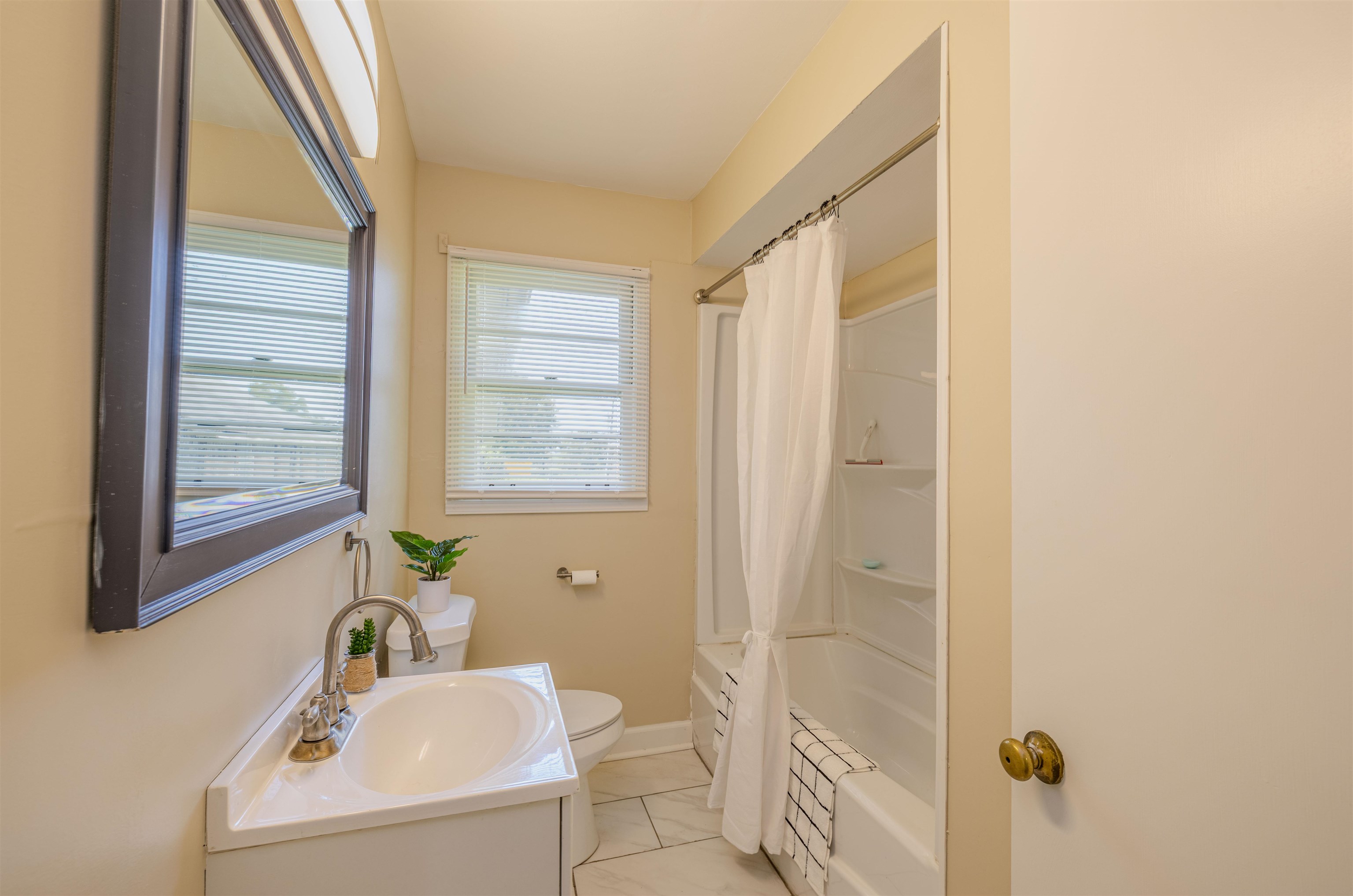 Moscow, Tennessee 38057, United States, 3 Bedrooms Bedrooms, ,2 BathroomsBathrooms,Residential,Active,177828